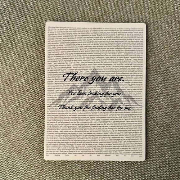 A Court of Thrones and Roses Magnet - Picture 2 of 4